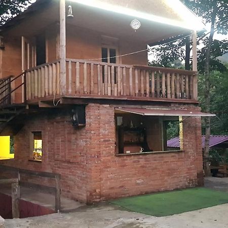 Oasis Gasamania Ξενοδοχείο Μπατούμι Εξωτερικό φωτογραφία